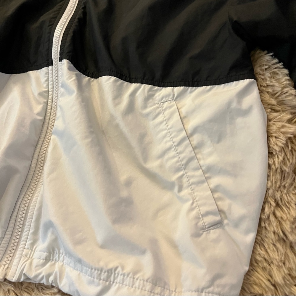 Nike Women's XS Black and White Windbreaker Jacket - Picture 5 of 8